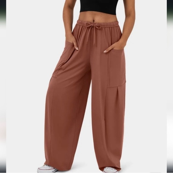 HALARA Elastic Waistband Wide Leg Pants - Picture 2 of 4